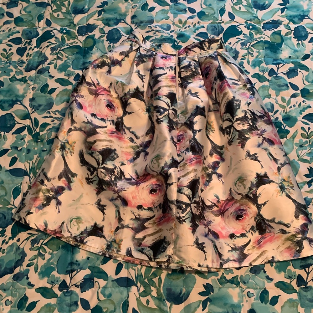SOLD Sans Souci MIDI Skirt